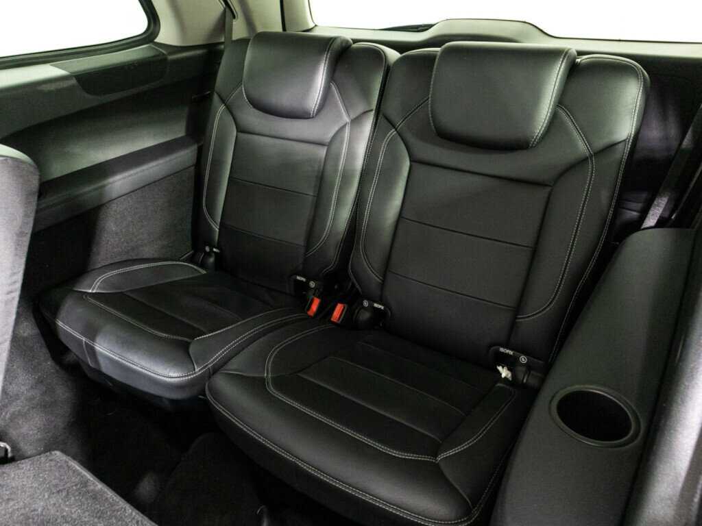 Mercedes-Benz GL-Класс 2015 года с пробегом. Фото: #16