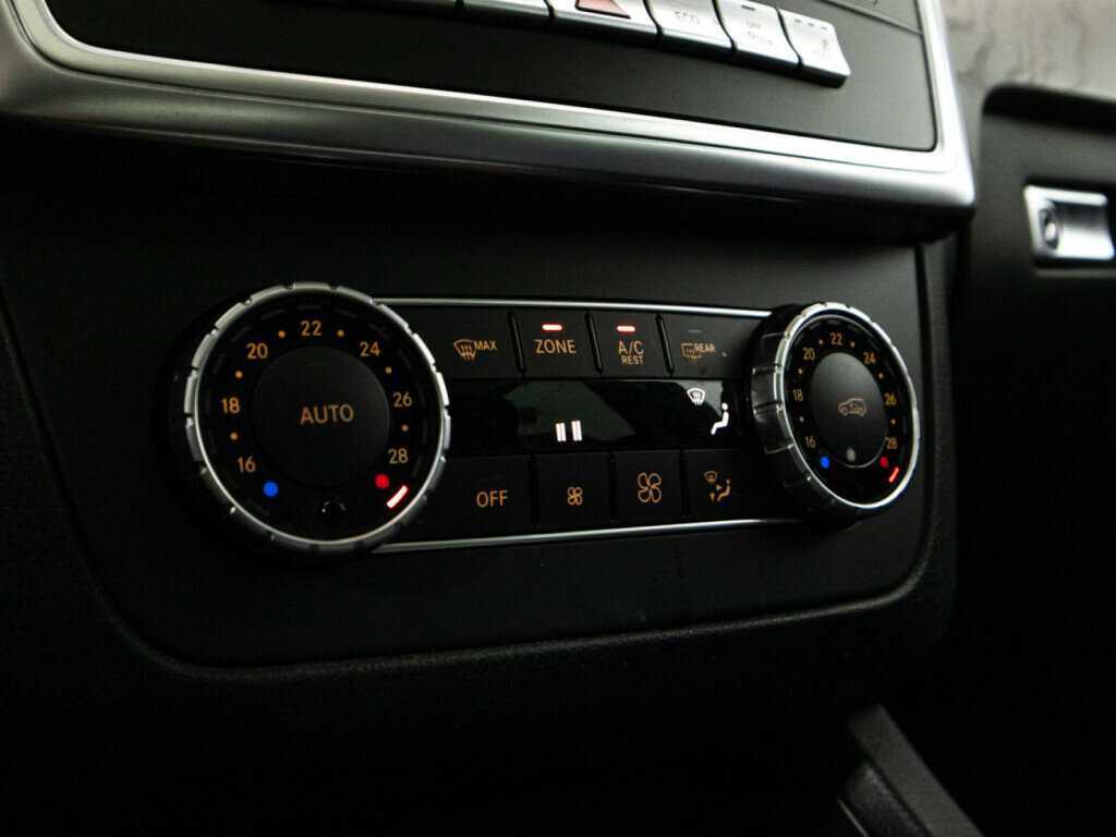 Mercedes-Benz GL-Класс 2015 года с пробегом. Фото: #19