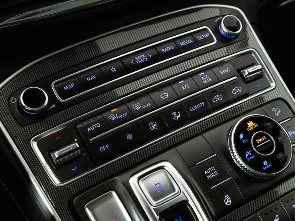 Hyundai Santa Fe 2021 года с пробегом. Фото: #20