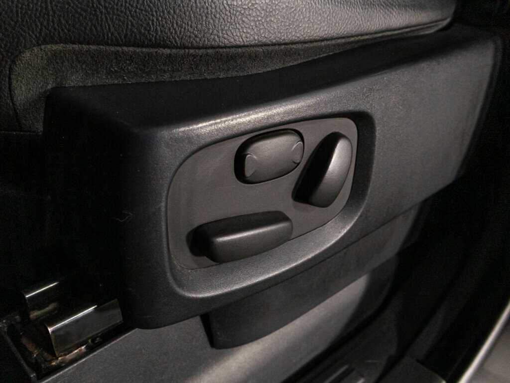 Land Rover Discovery 2009 года с пробегом. Фото: #17