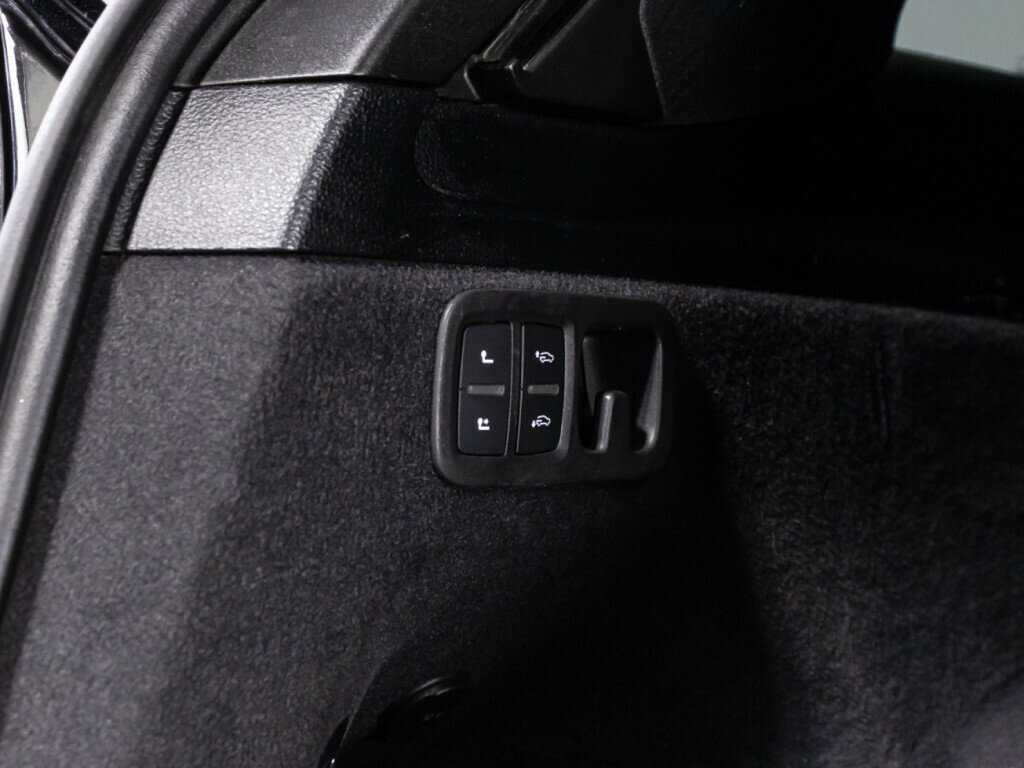 Audi SQ7 2018 года с пробегом. Фото: #16