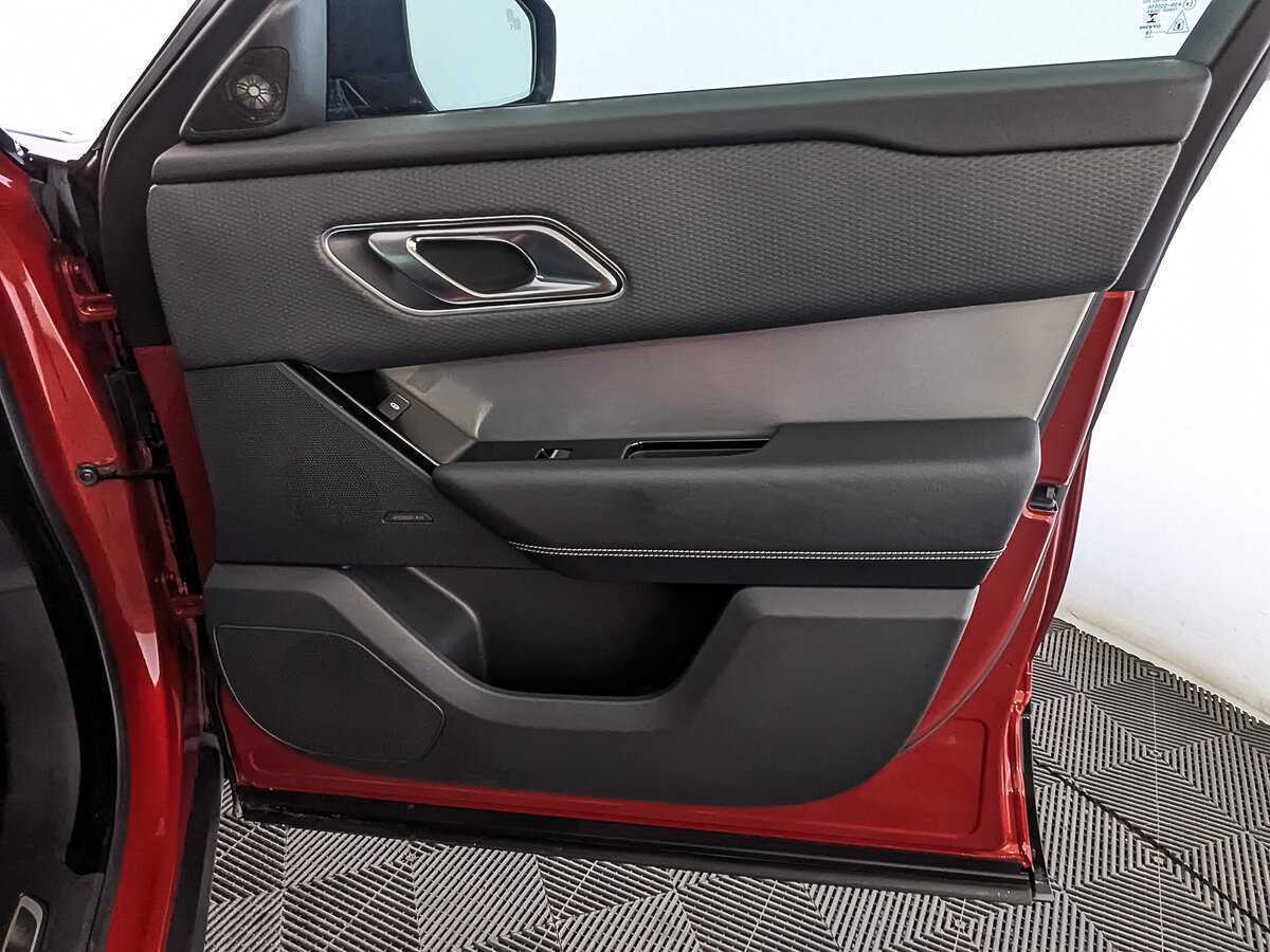 Land Rover Range Rover Velar 2019 года с пробегом. Фото: #24
