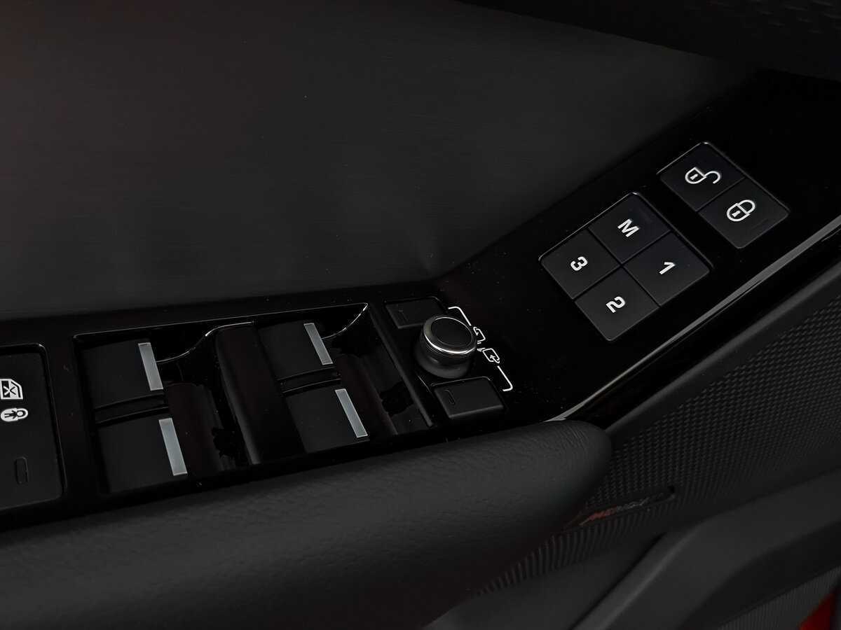 Land Rover Range Rover Velar 2019 года с пробегом. Фото: #29