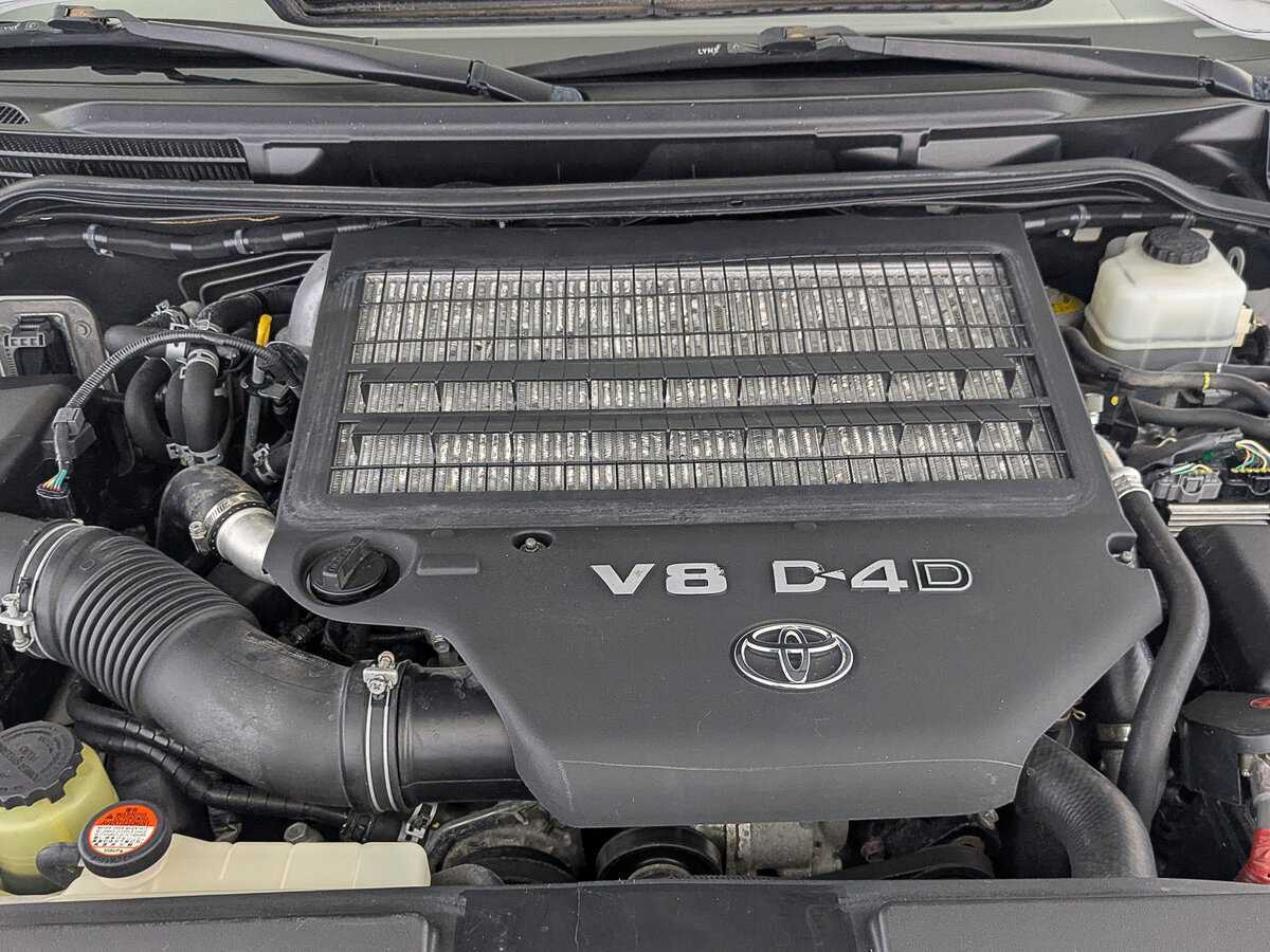 Toyota Land Cruiser 2014 года с пробегом. Фото: #8