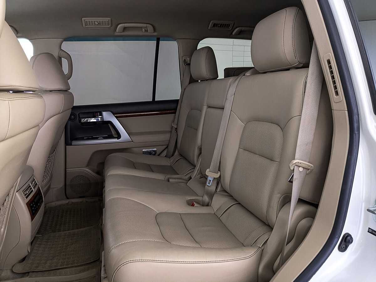 Toyota Land Cruiser 2014 года с пробегом. Фото: #17