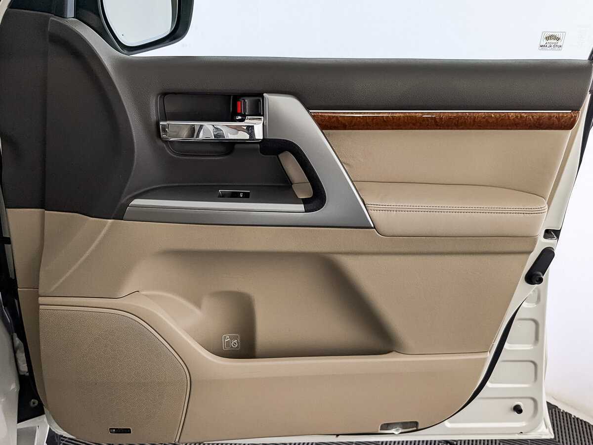 Toyota Land Cruiser 2014 года с пробегом. Фото: #22