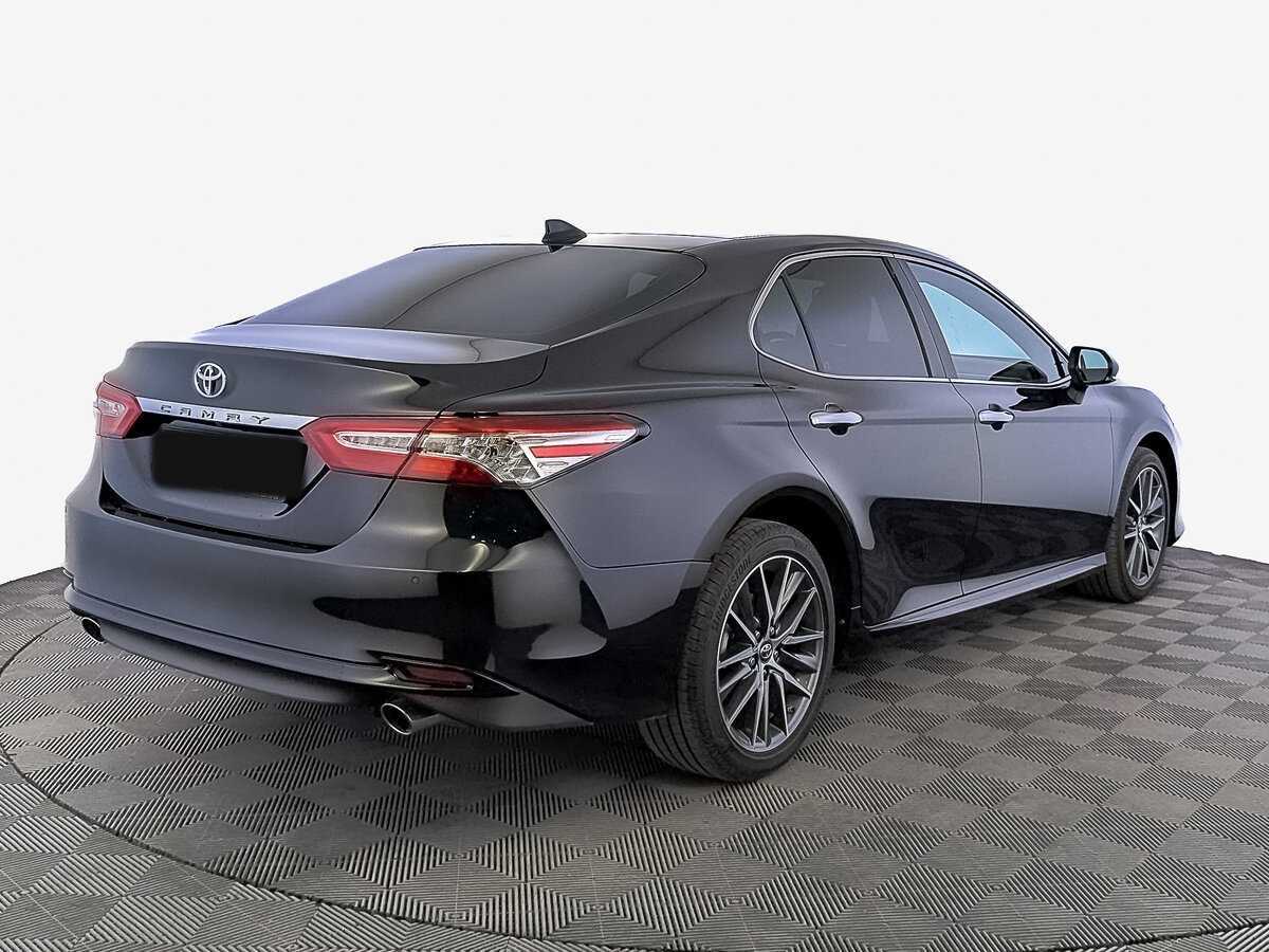 Toyota Camry 2023 года с пробегом. Фото: #4