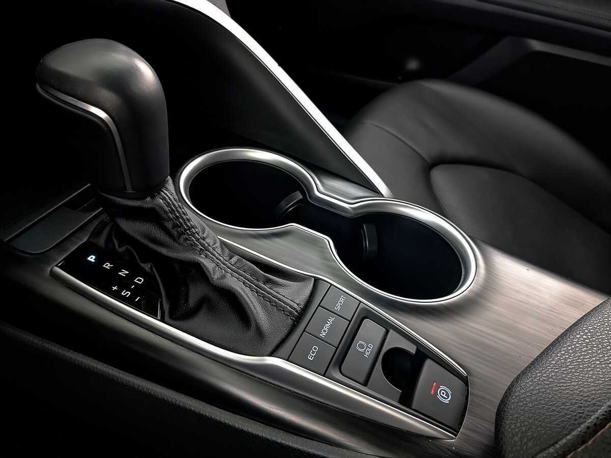 Toyota Camry 2023 года с пробегом. Фото: #25