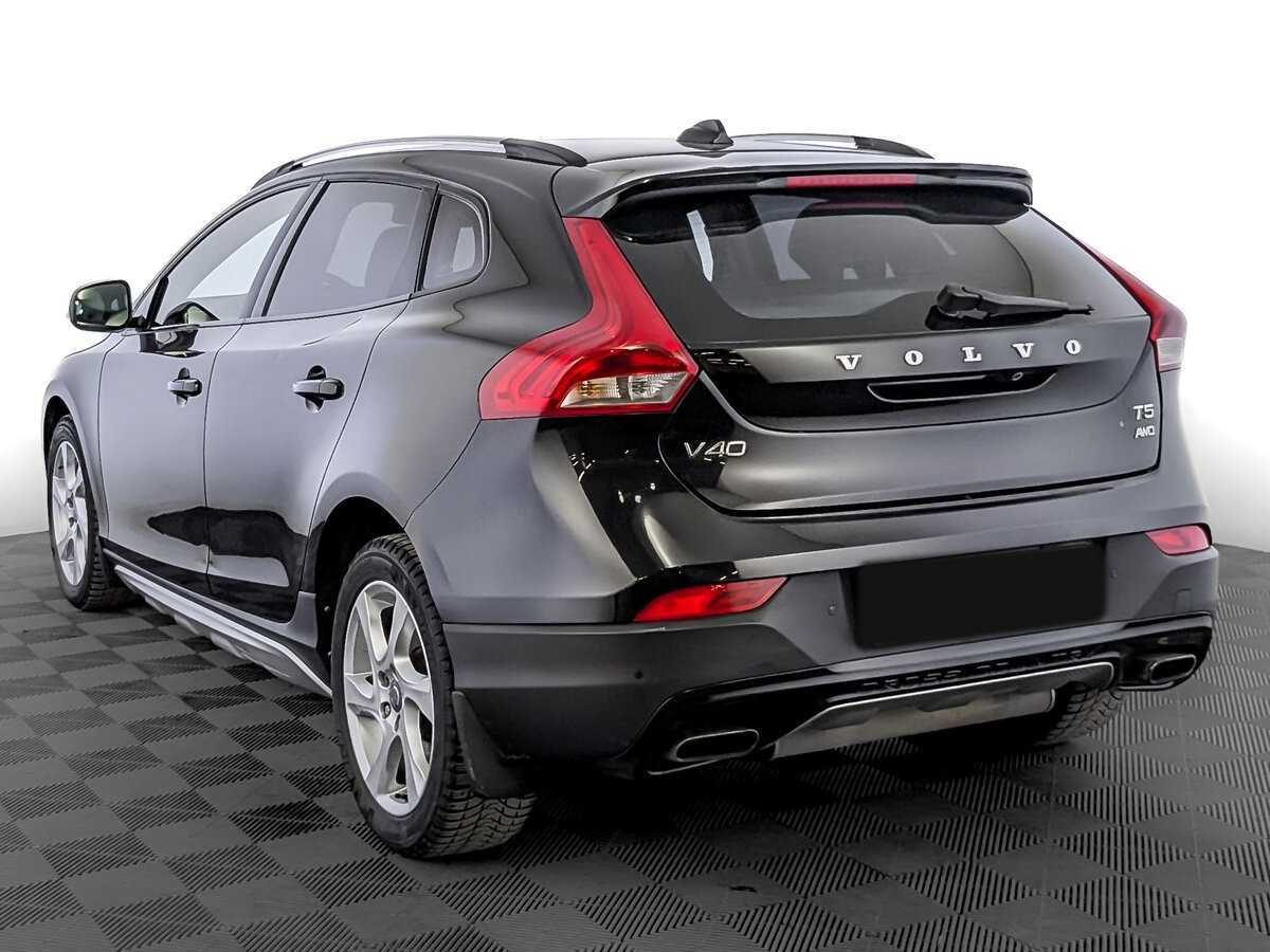 Volvo V40 2013 года с пробегом. Фото: #6