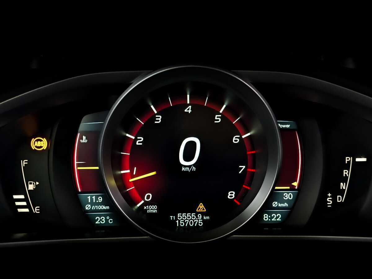 Volvo V40 2013 года с пробегом. Фото: #12