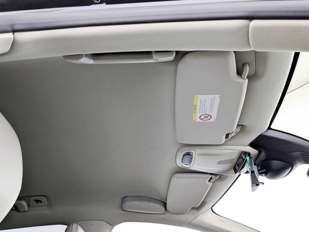 Volvo V40 2013 года с пробегом. Фото: #21