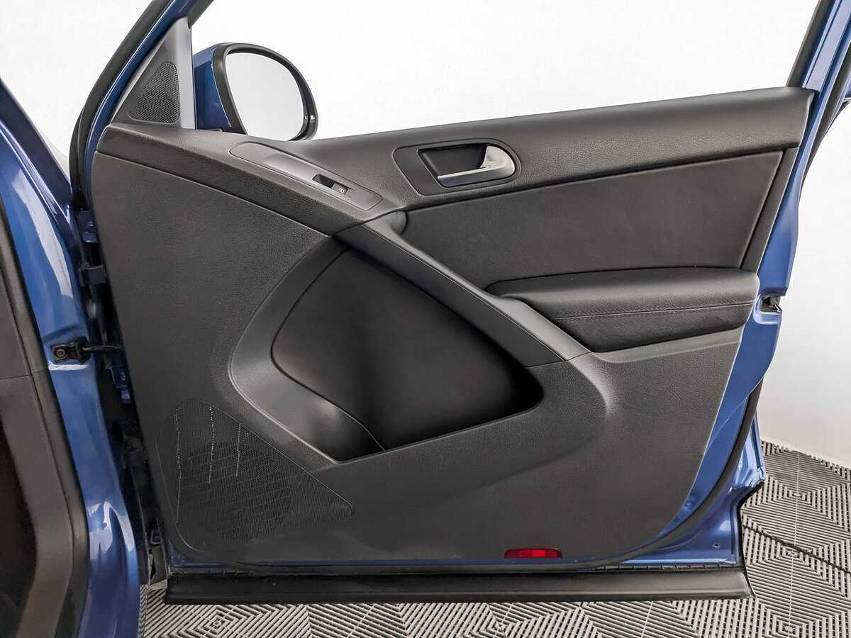 Volkswagen Tiguan 2010 года с пробегом. Фото: #21