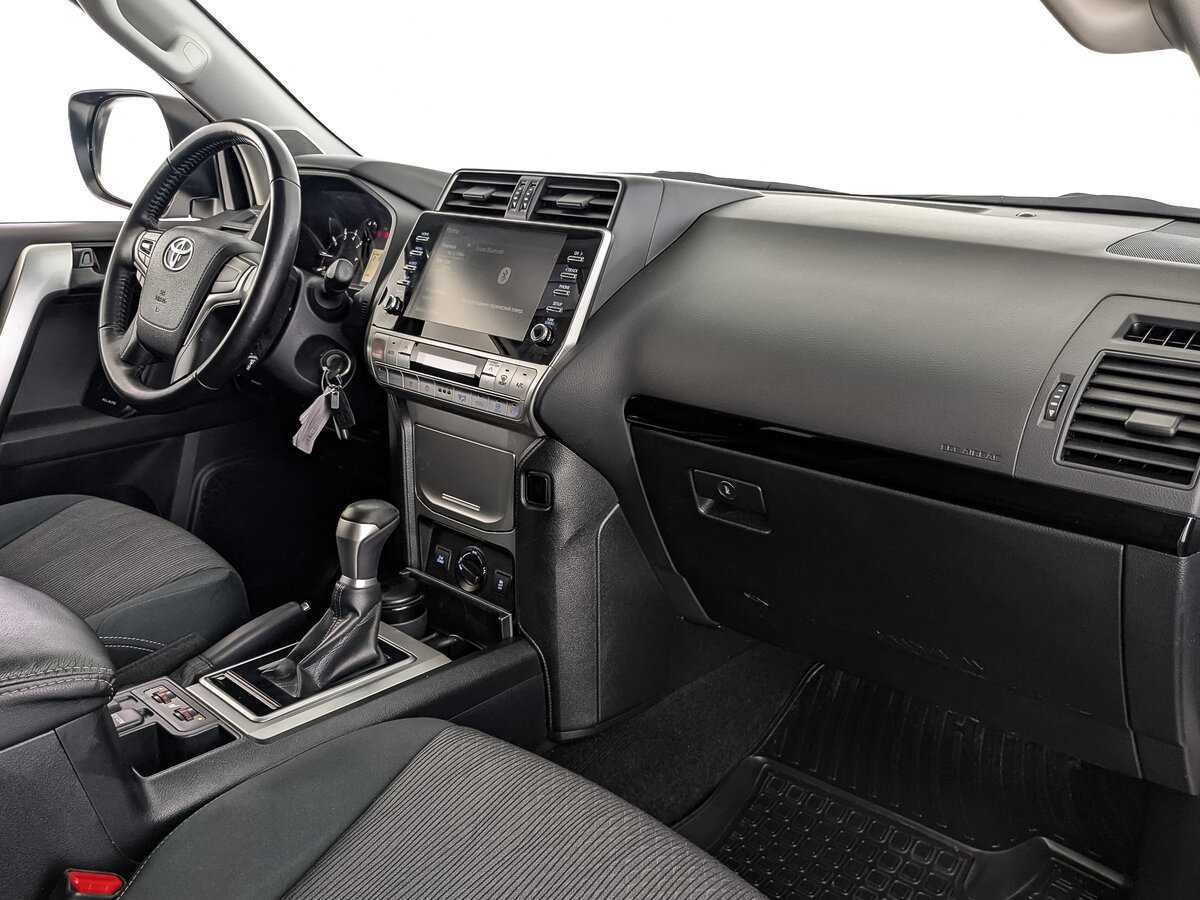 Toyota Land Cruiser Prado 2021 года с пробегом. Фото: #10