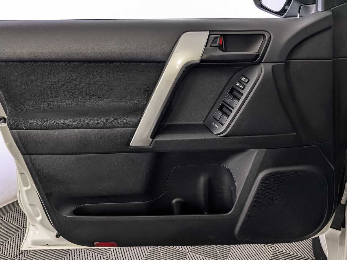 Toyota Land Cruiser Prado 2021 года с пробегом. Фото: #16