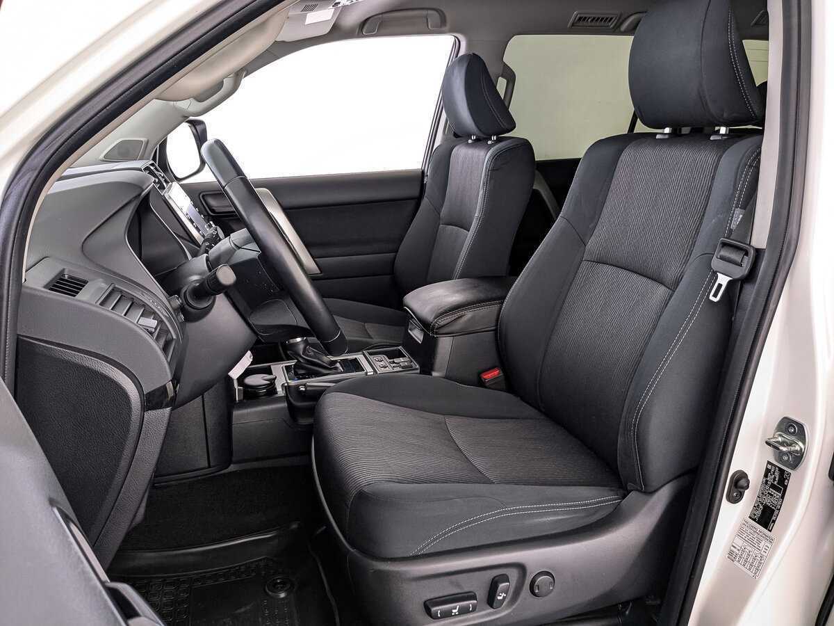 Toyota Land Cruiser Prado 2021 года с пробегом. Фото: #17