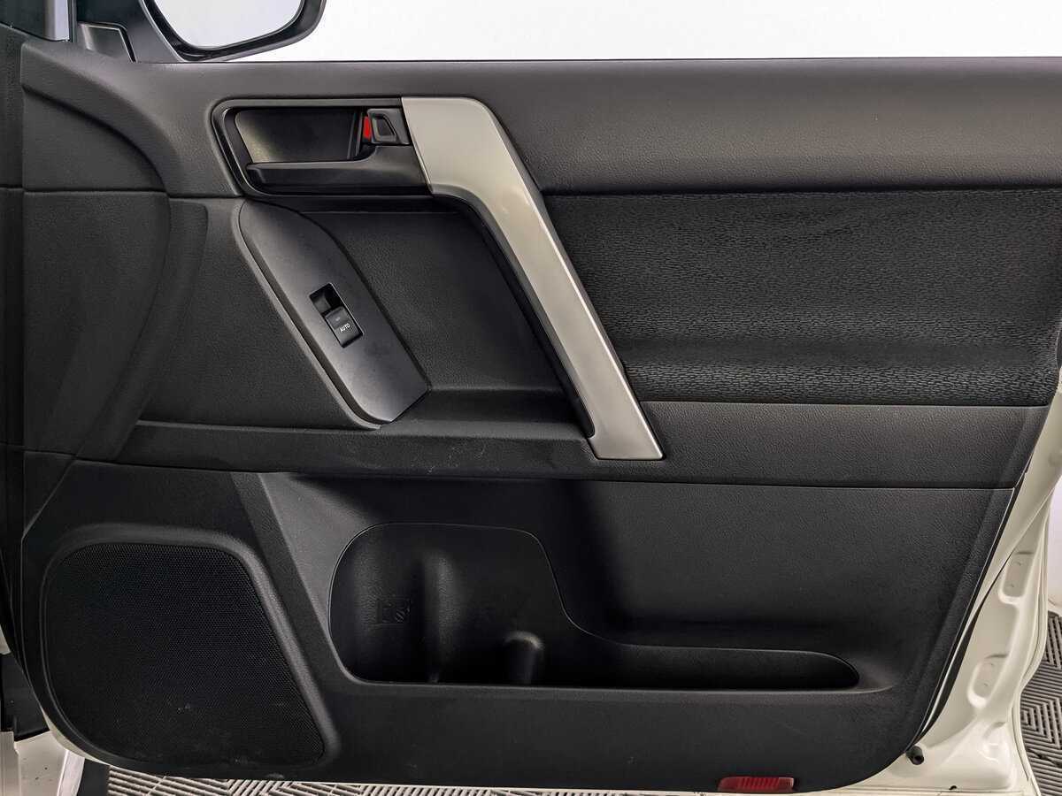 Toyota Land Cruiser Prado 2021 года с пробегом. Фото: #21