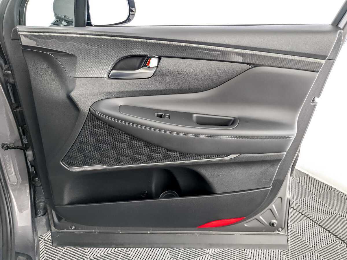 Hyundai Santa Fe 2021 года с пробегом. Фото: #25