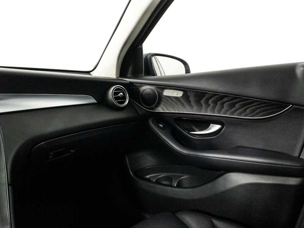 Mercedes-Benz GLC 2017 года с пробегом. Фото: #17