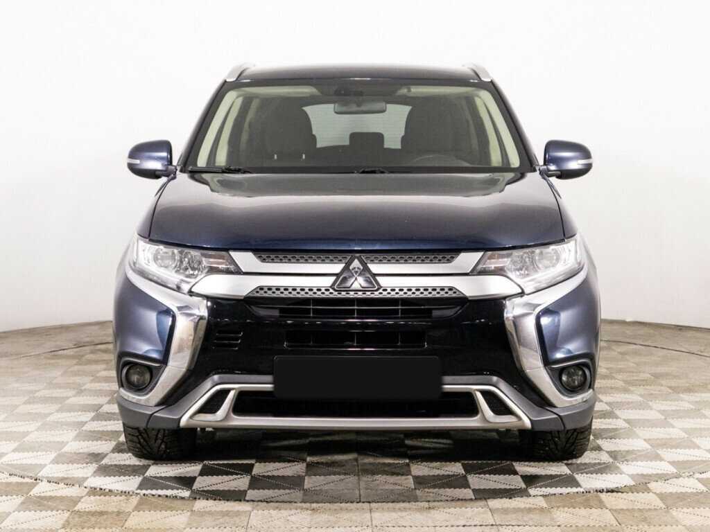 Mitsubishi Outlander 2018 года с пробегом. Фото: #1