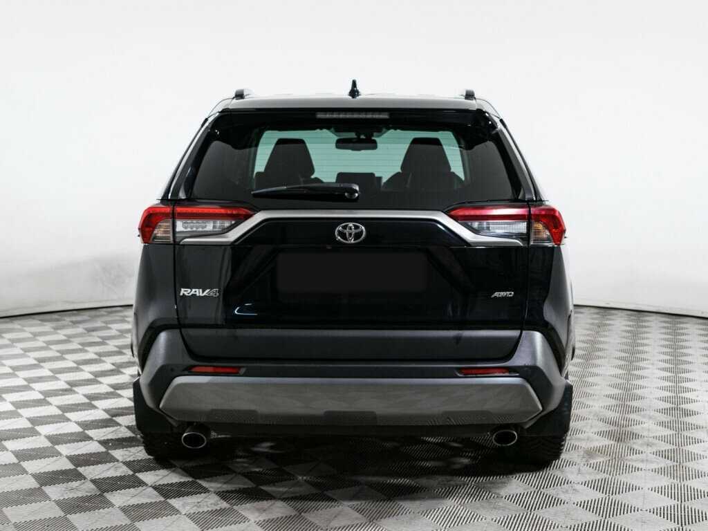 Toyota RAV4 2021 года с пробегом. Фото: #4