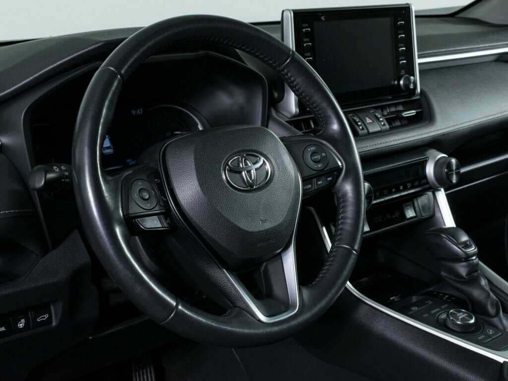 Toyota RAV4 2021 года с пробегом. Фото: #12