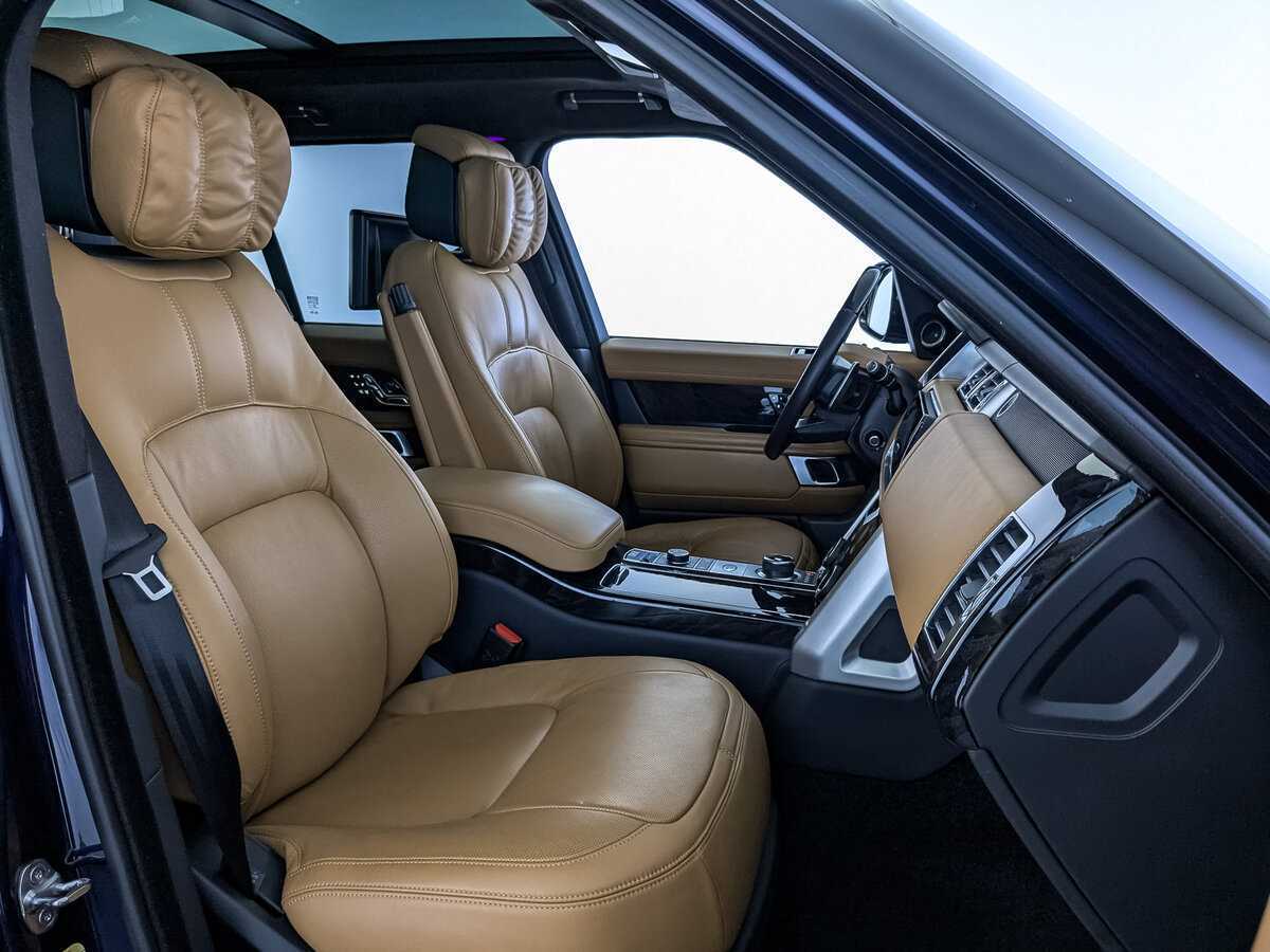 Land Rover Range Rover 2020 года с пробегом. Фото: #23