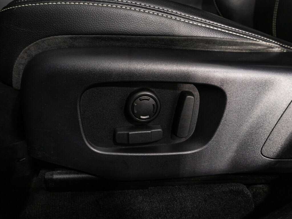 Land Rover Range Rover Velar 2019 года с пробегом. Фото: #15