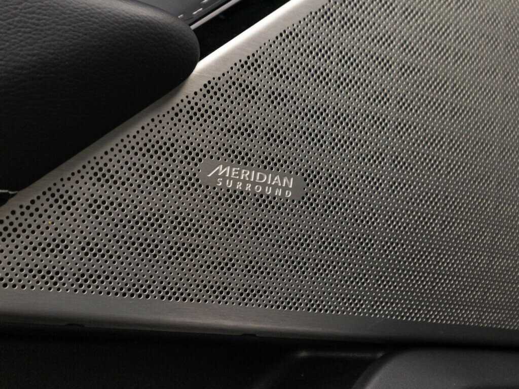 Land Rover Range Rover Velar 2019 года с пробегом. Фото: #17