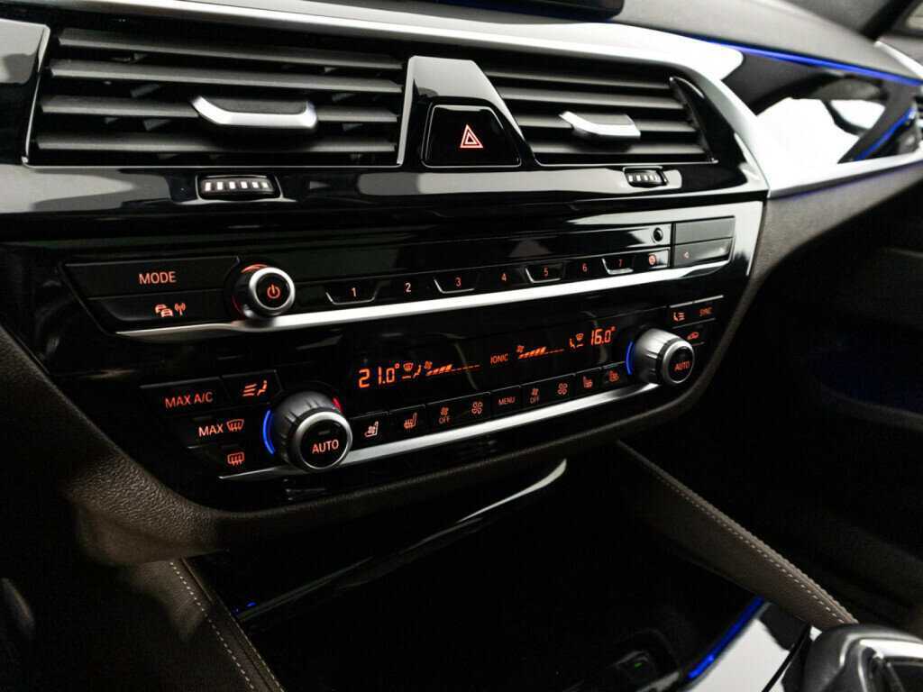 BMW 6 серии 2019 года с пробегом. Фото: #24