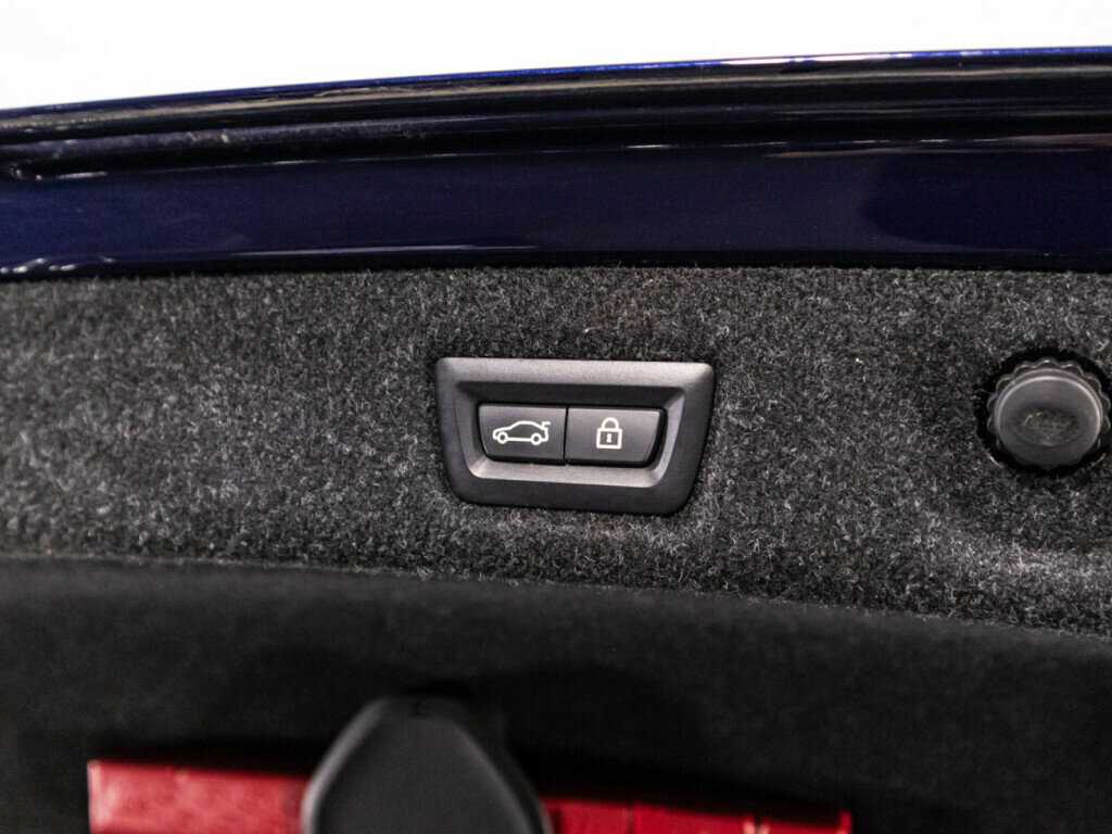 BMW 5 серии 2019 года с пробегом. Фото: #15