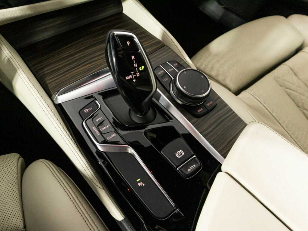 BMW 5 серии 2019 года с пробегом. Фото: #21