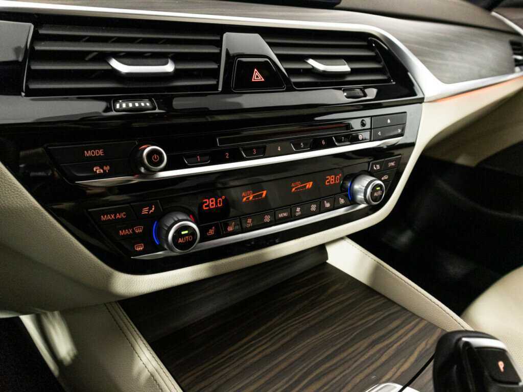 BMW 5 серии 2019 года с пробегом. Фото: #22