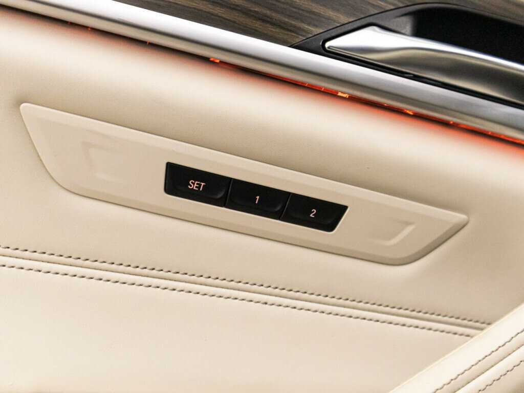 BMW 5 серии 2019 года с пробегом. Фото: #24