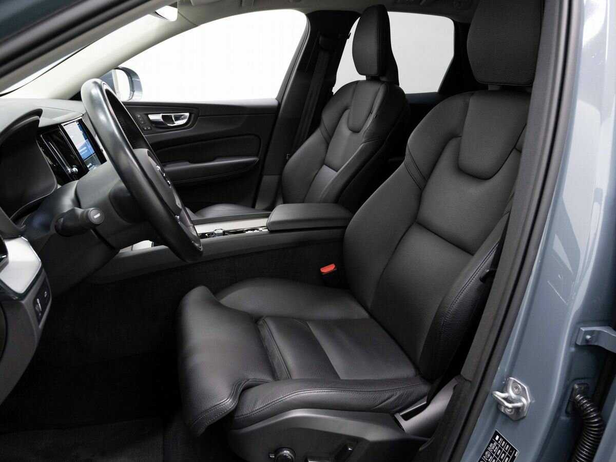 Volvo XC60 2021 года с пробегом. Фото: #9