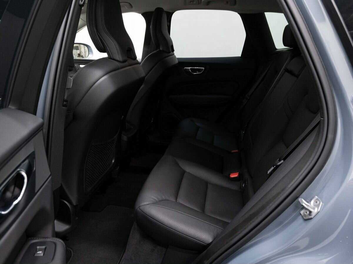 Volvo XC60 2021 года с пробегом. Фото: #10