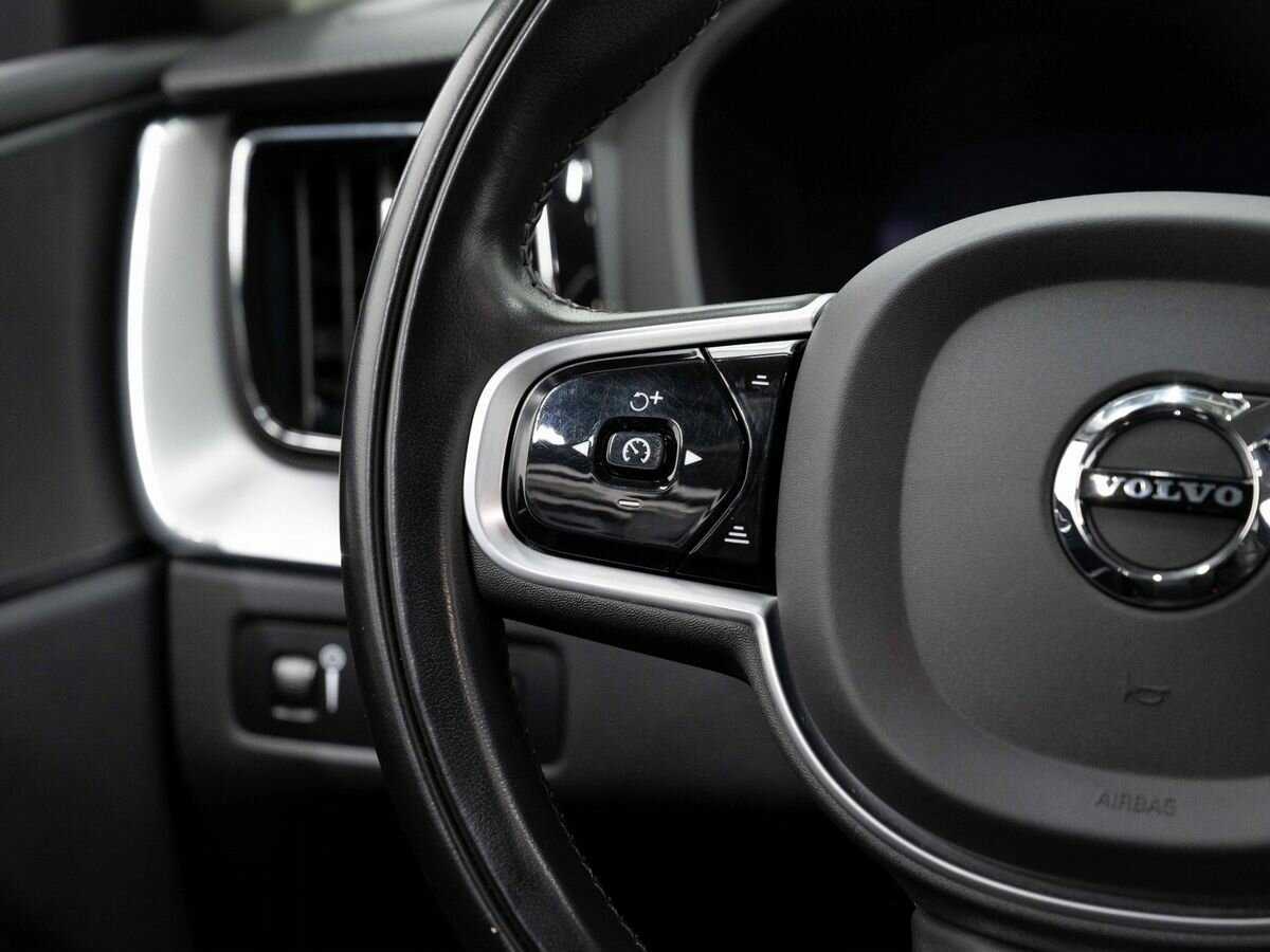 Volvo XC60 2021 года с пробегом. Фото: #17