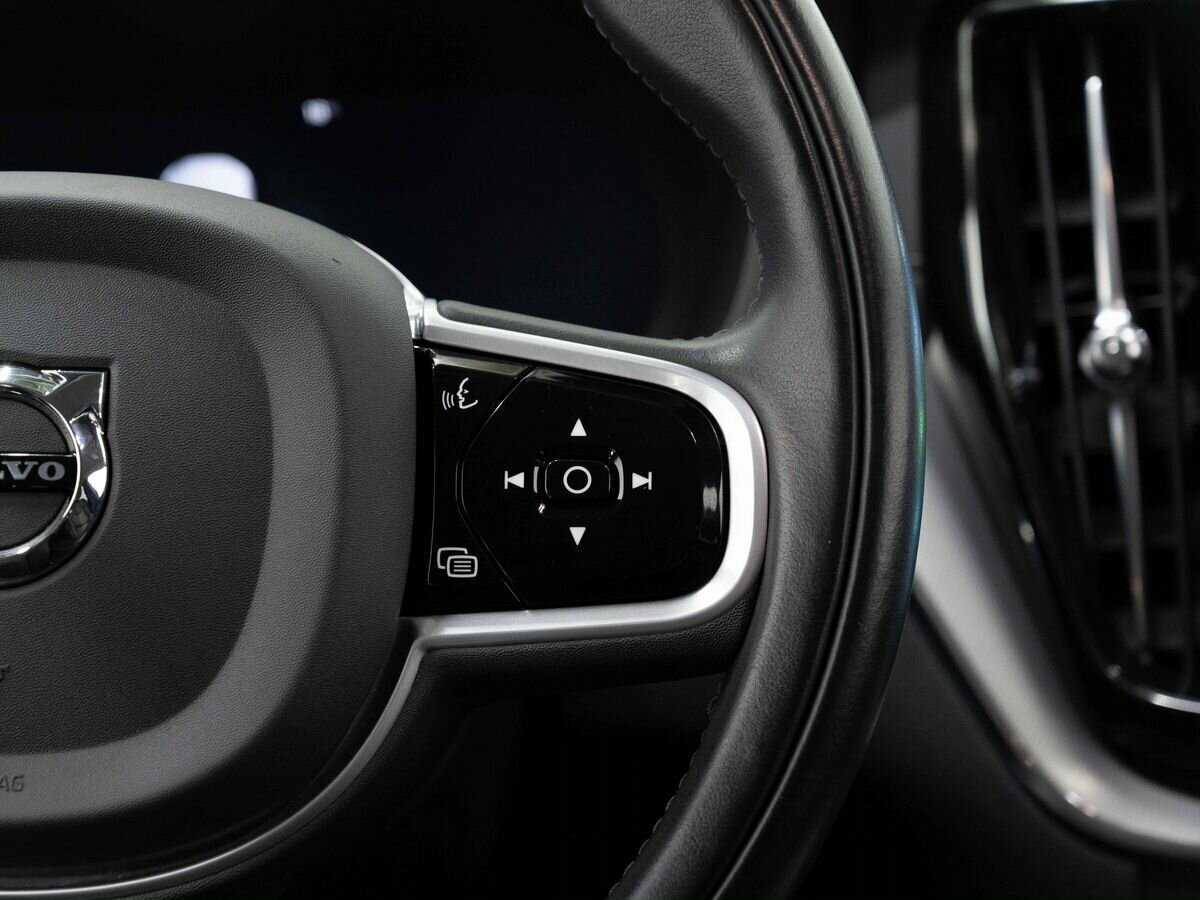 Volvo XC60 2021 года с пробегом. Фото: #18