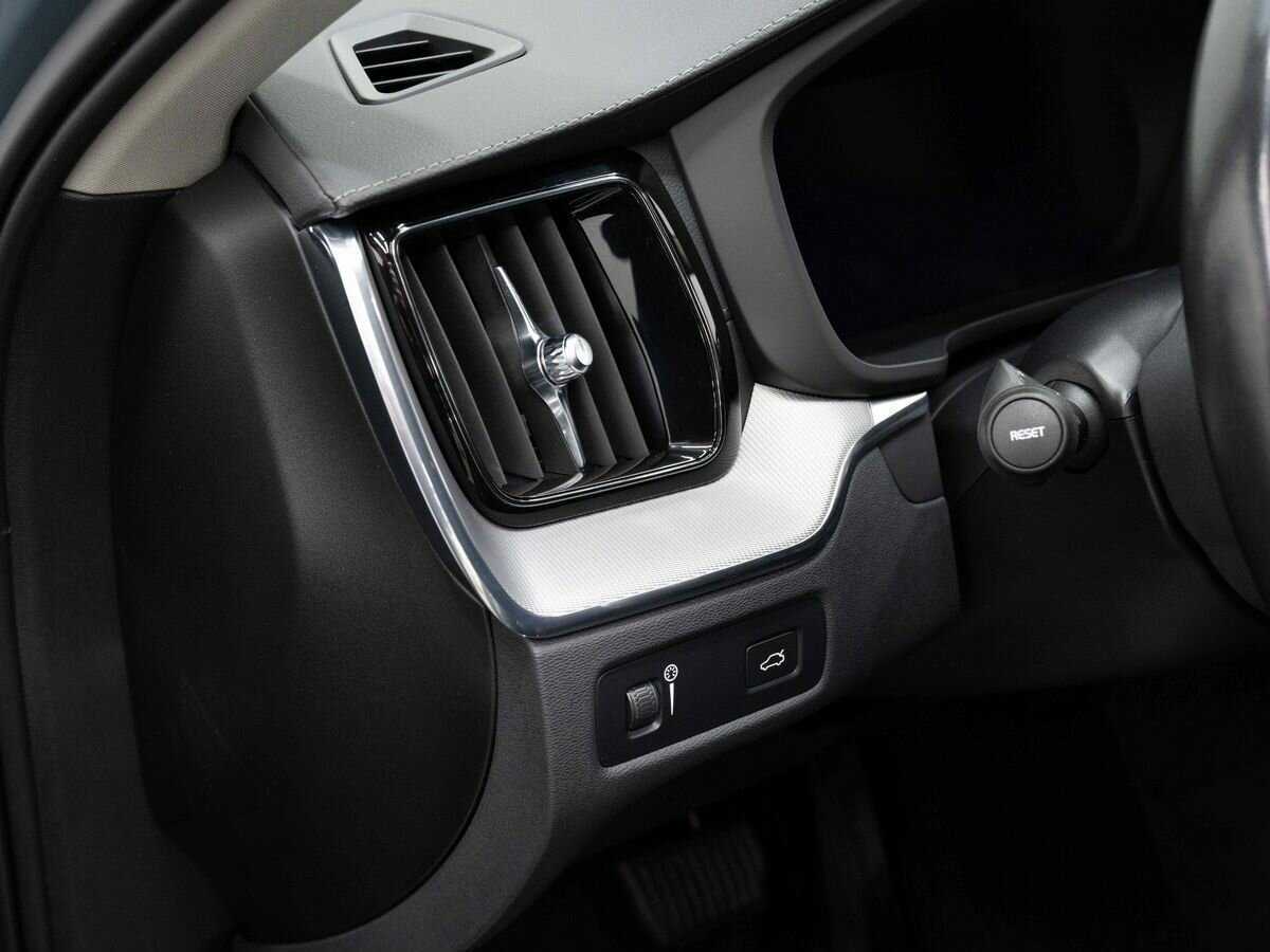 Volvo XC60 2021 года с пробегом. Фото: #24