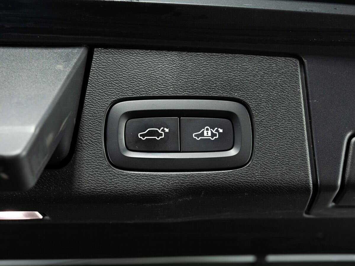 Volvo XC60 2021 года с пробегом. Фото: #28