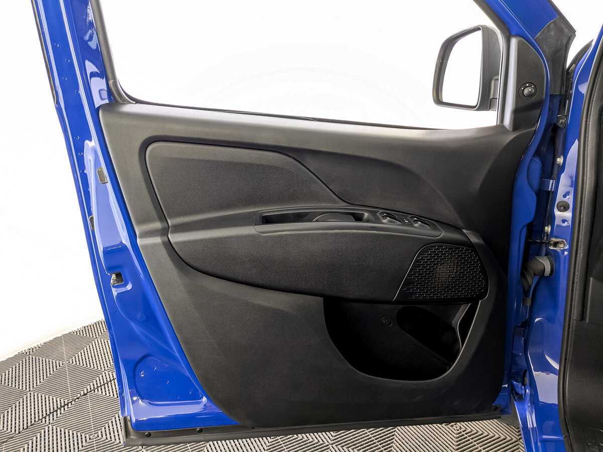 Fiat Doblo 2019 года с пробегом. Фото: #18