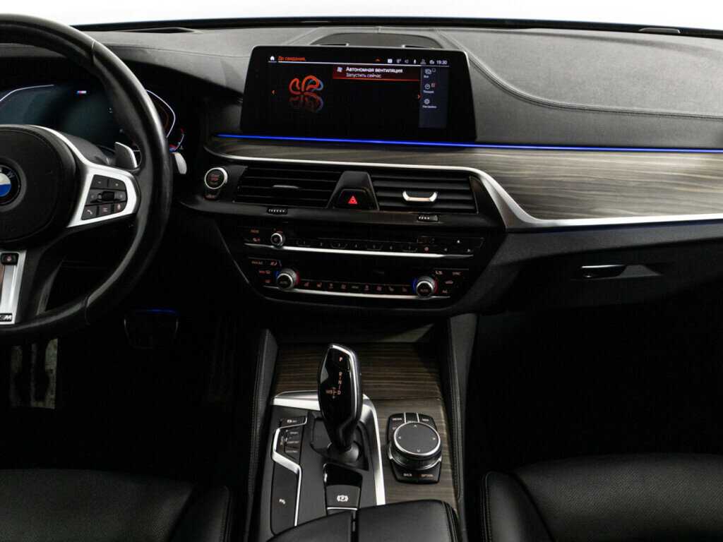 BMW 5 серии 2019 года с пробегом. Фото: #13