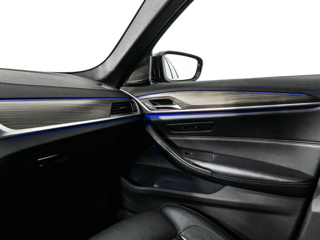 BMW 5 серии 2019 года с пробегом. Фото: #23