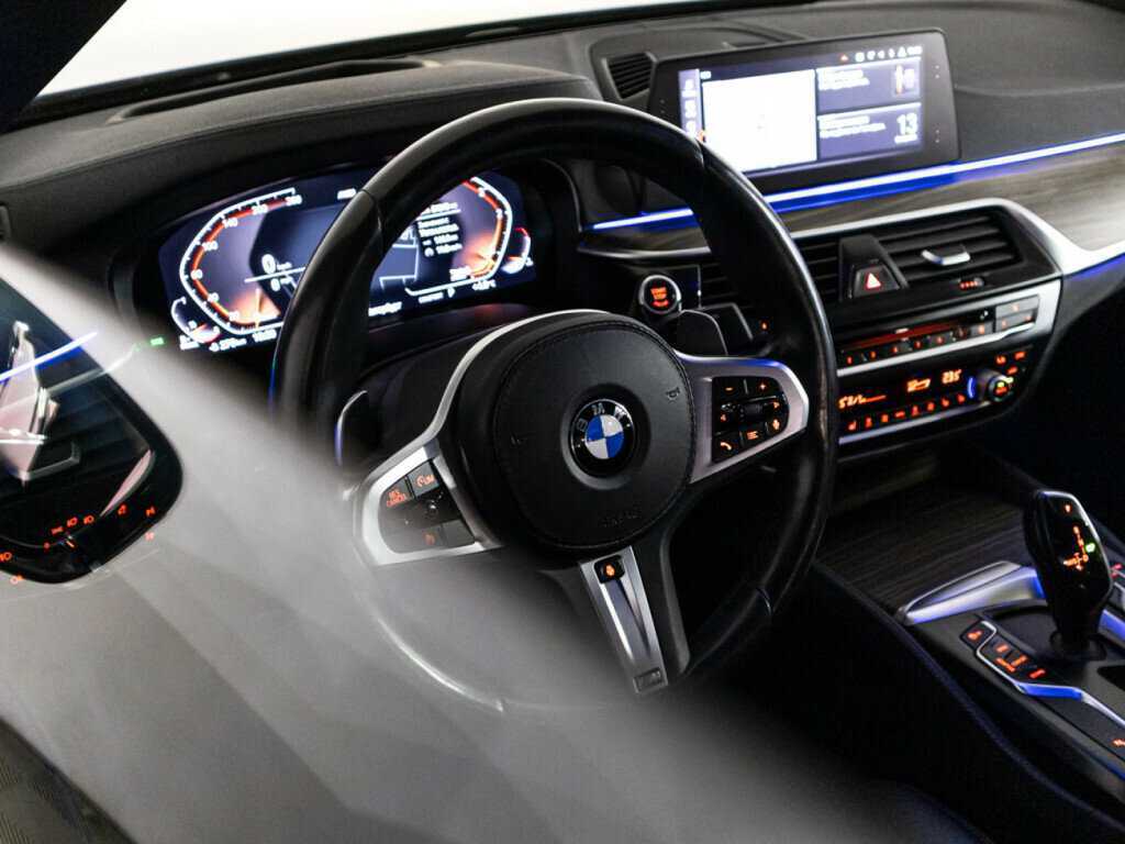 BMW 5 серии 2019 года с пробегом. Фото: #30