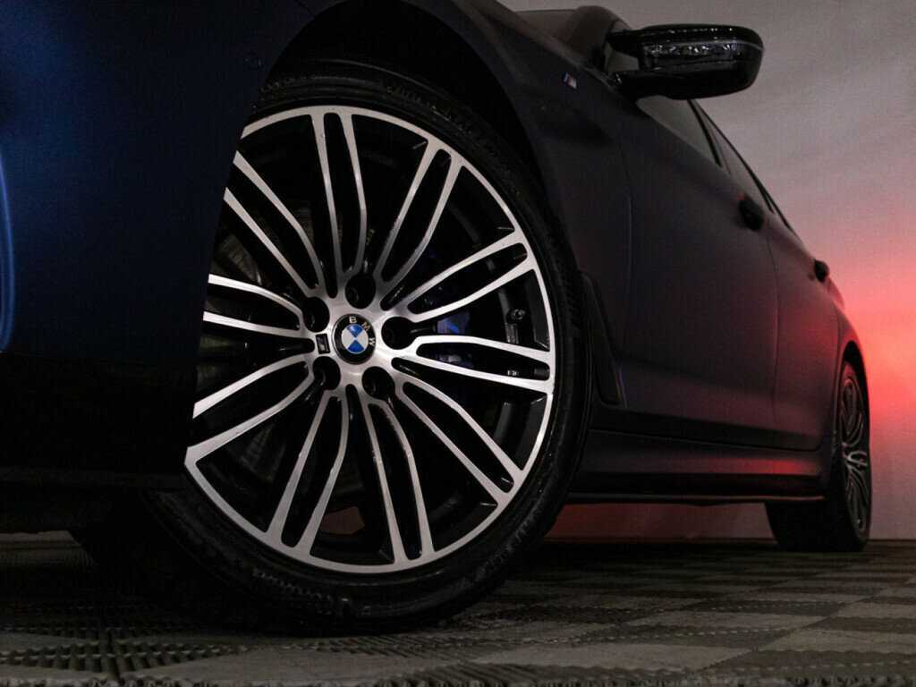 BMW 5 серии 2019 года с пробегом. Фото: #31