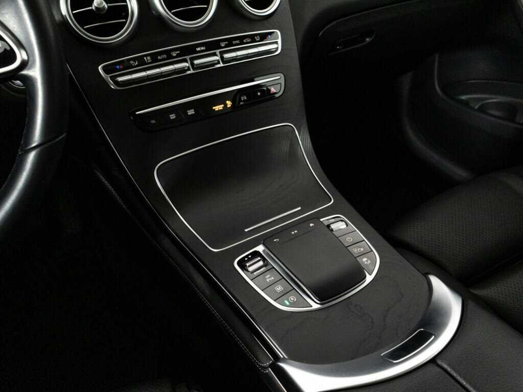 Mercedes-Benz GLC 2019 года с пробегом. Фото: #18