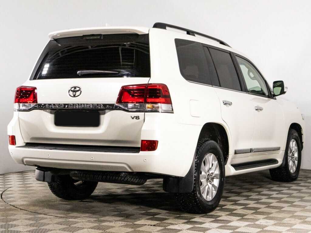 Toyota Land Cruiser 2016 года с пробегом. Фото: #3