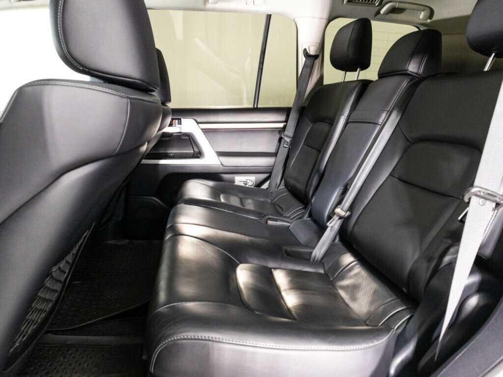 Toyota Land Cruiser 2016 года с пробегом. Фото: #7