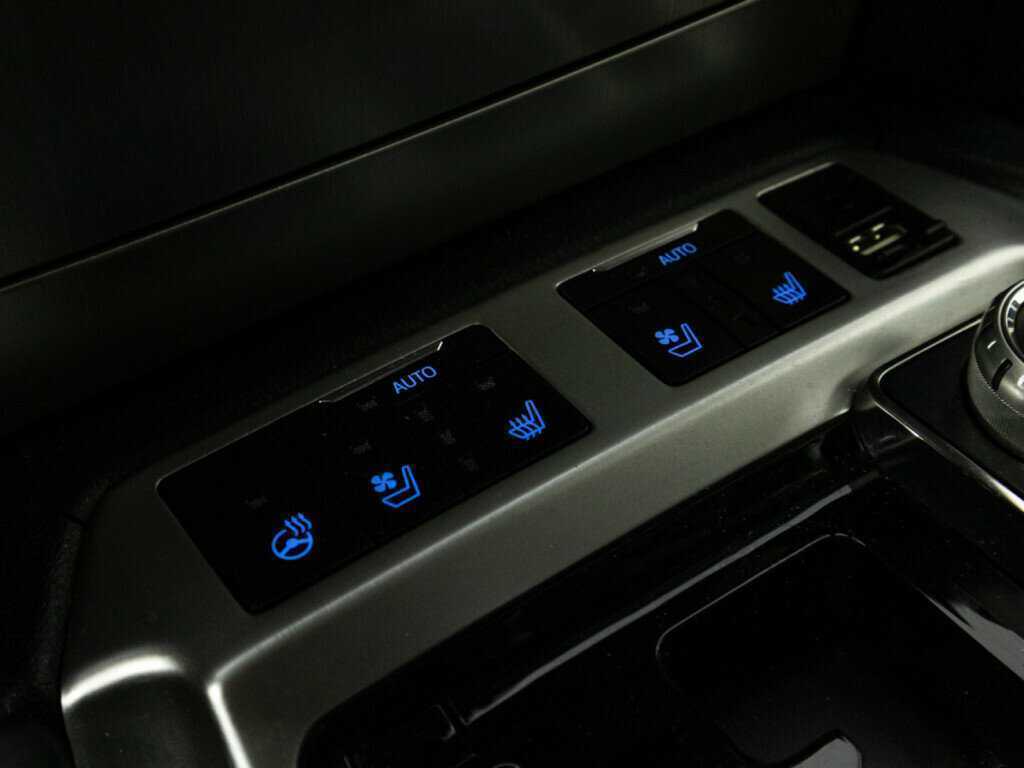 Toyota Land Cruiser 2016 года с пробегом. Фото: #16