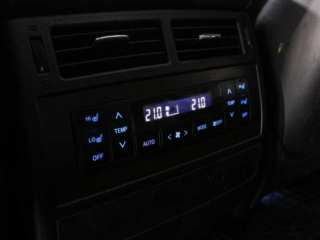 Toyota Land Cruiser 2016 года с пробегом. Фото: #20