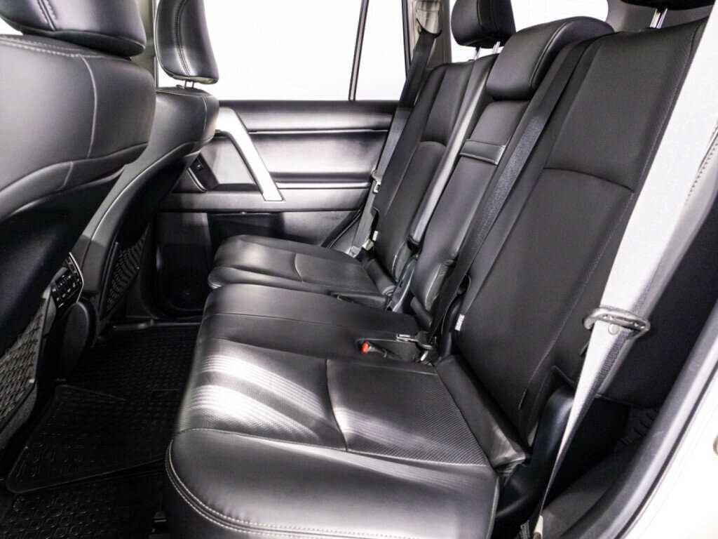 Toyota Land Cruiser Prado 2019 года с пробегом. Фото: #7